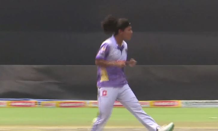 Harbour Diamonds vs Murshidabad Kueens: Priyanka Sarkar's 3 for 18