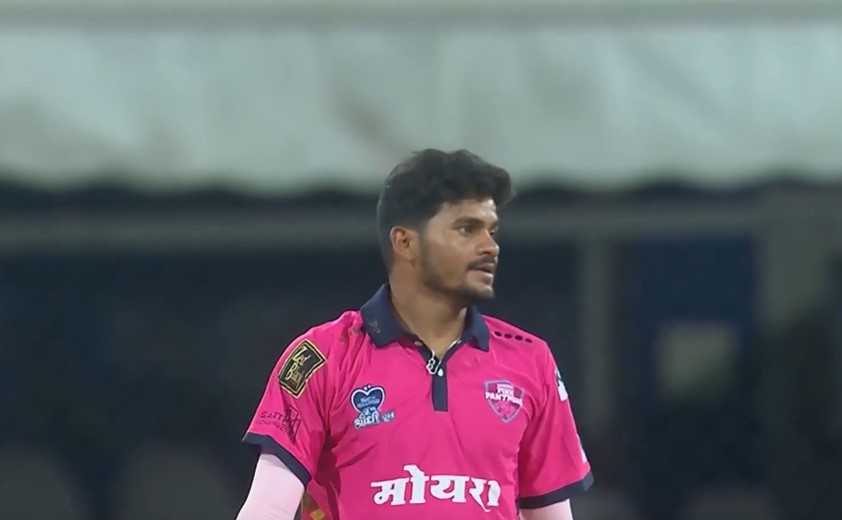 Roshan Kewat's 3 for 26 | Match 3