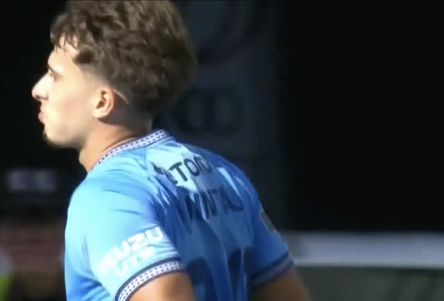 INCREDIBLE! Tiago Quintal draws Sydney FC level with a brilliant strike