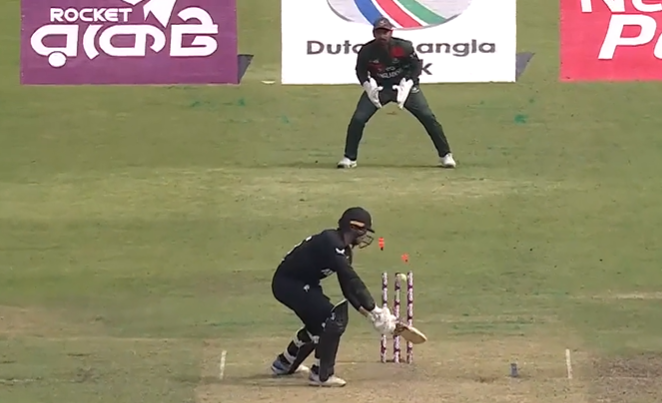 FIFER! Nahid Rana rattles the Kiwis' batting lineup