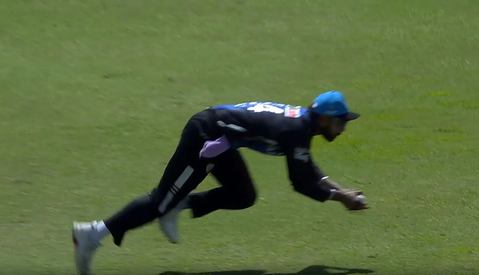 DARING GRAB! Saif Hassan sent Fabian Allen packing in style