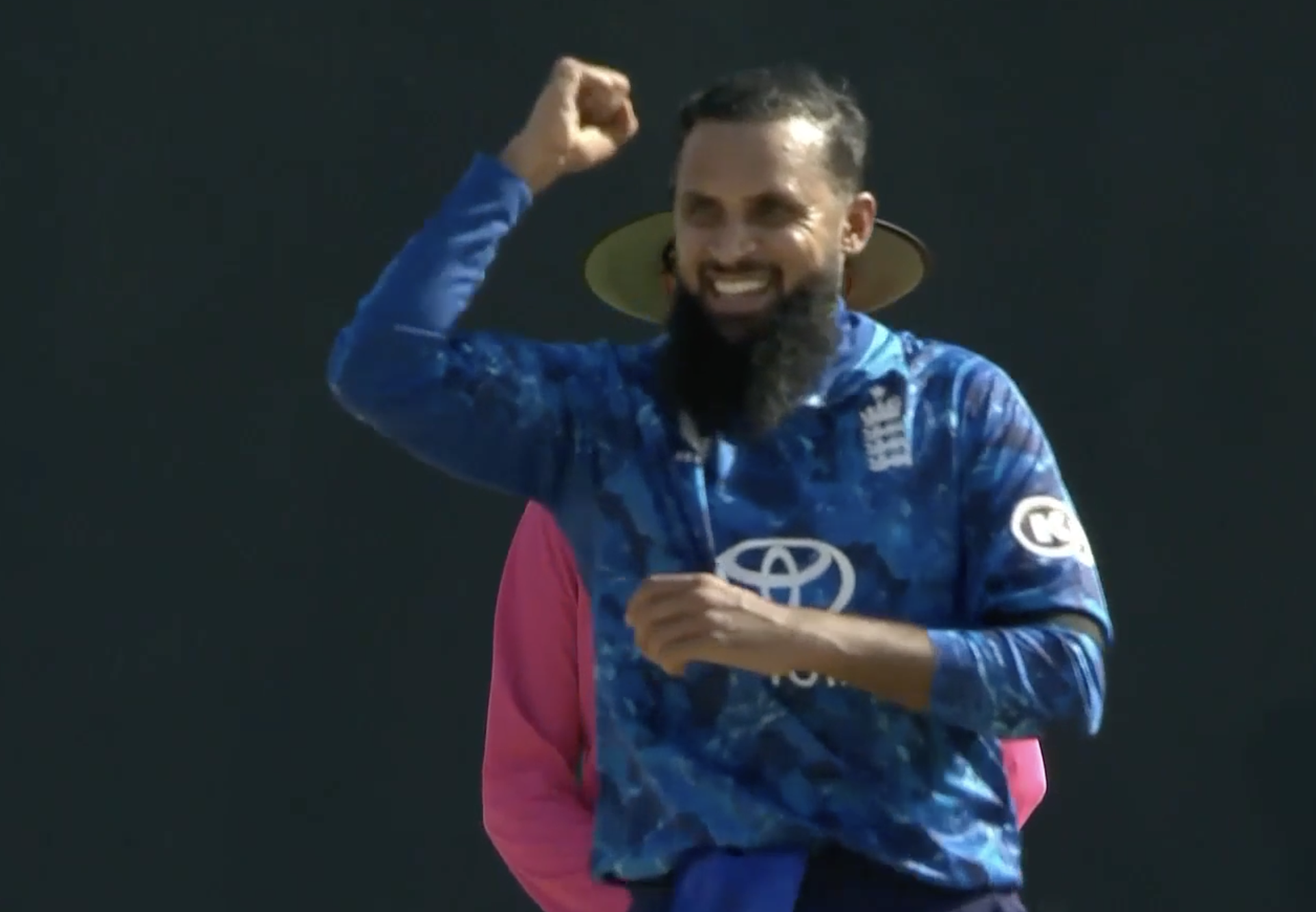 CASTLED! Adil Rashid bamboozles Kamil Mishara in Colombo
