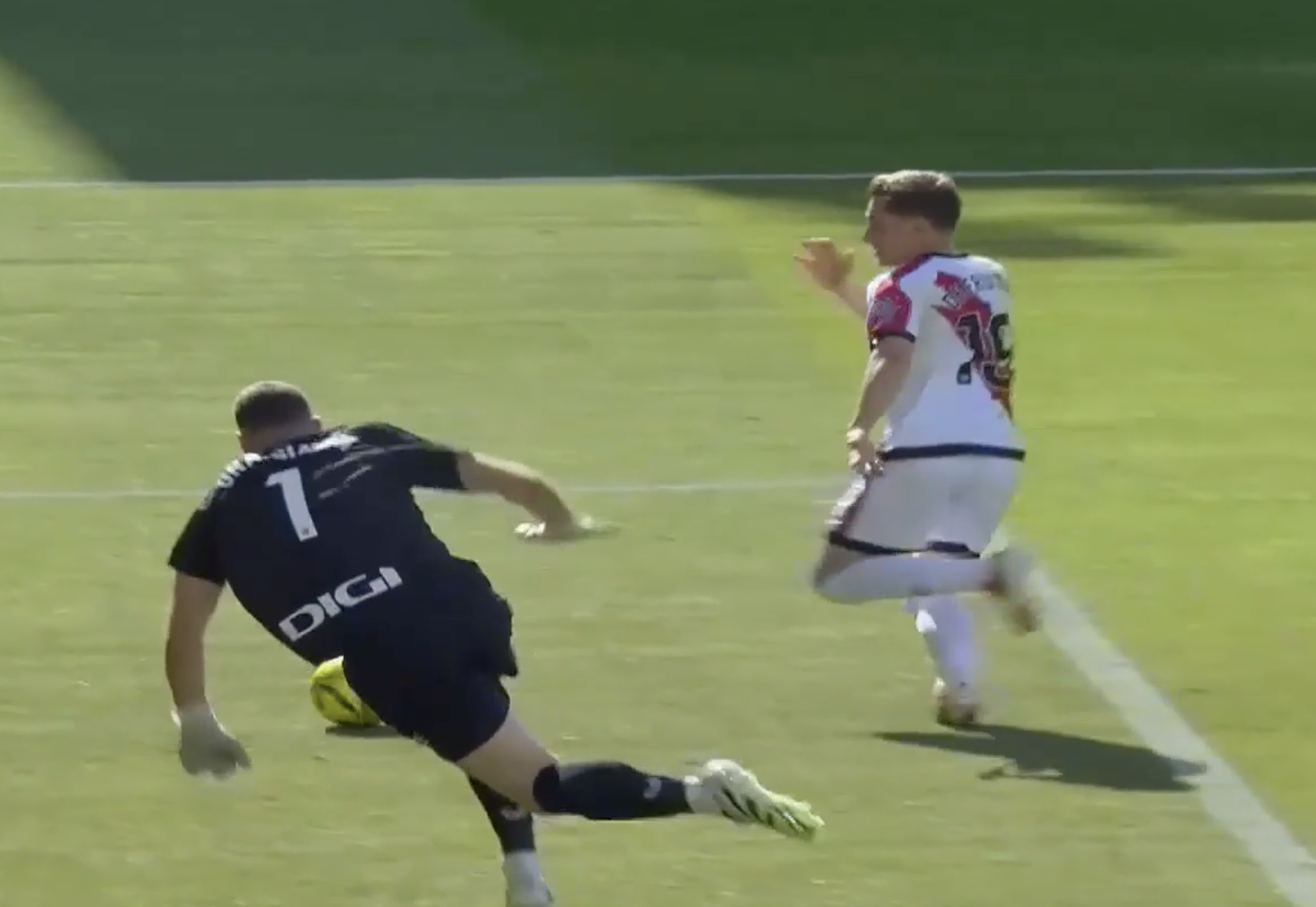 BRILLIANT TEAM GOAL! Jorge de Frutos puts Rayo ahead vs Athletic
