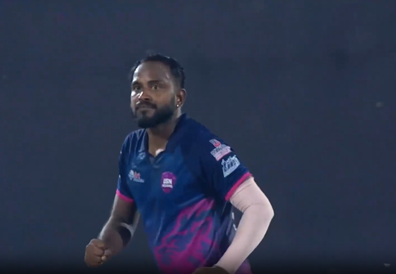 Rahul Devnath's 4 for 43 | Match 11