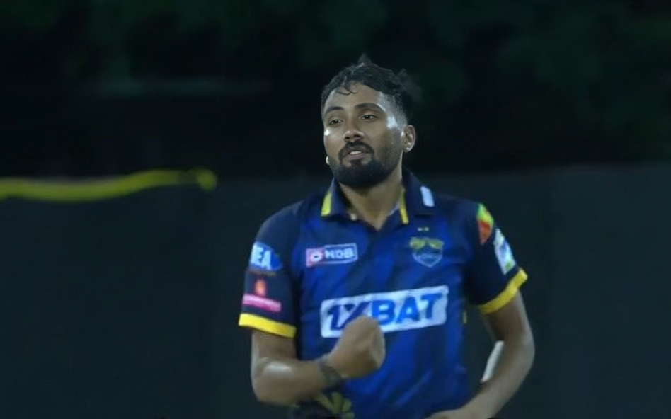 Ramesh Divakar's 3 for 5 | Match 26