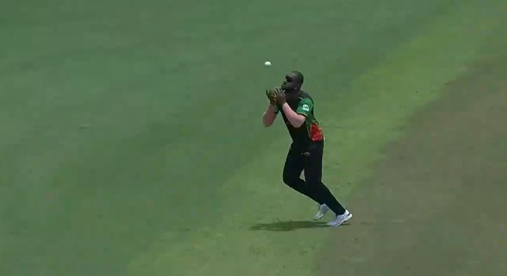 SHARP! Jyd Goolie takes a heart-stopping catch