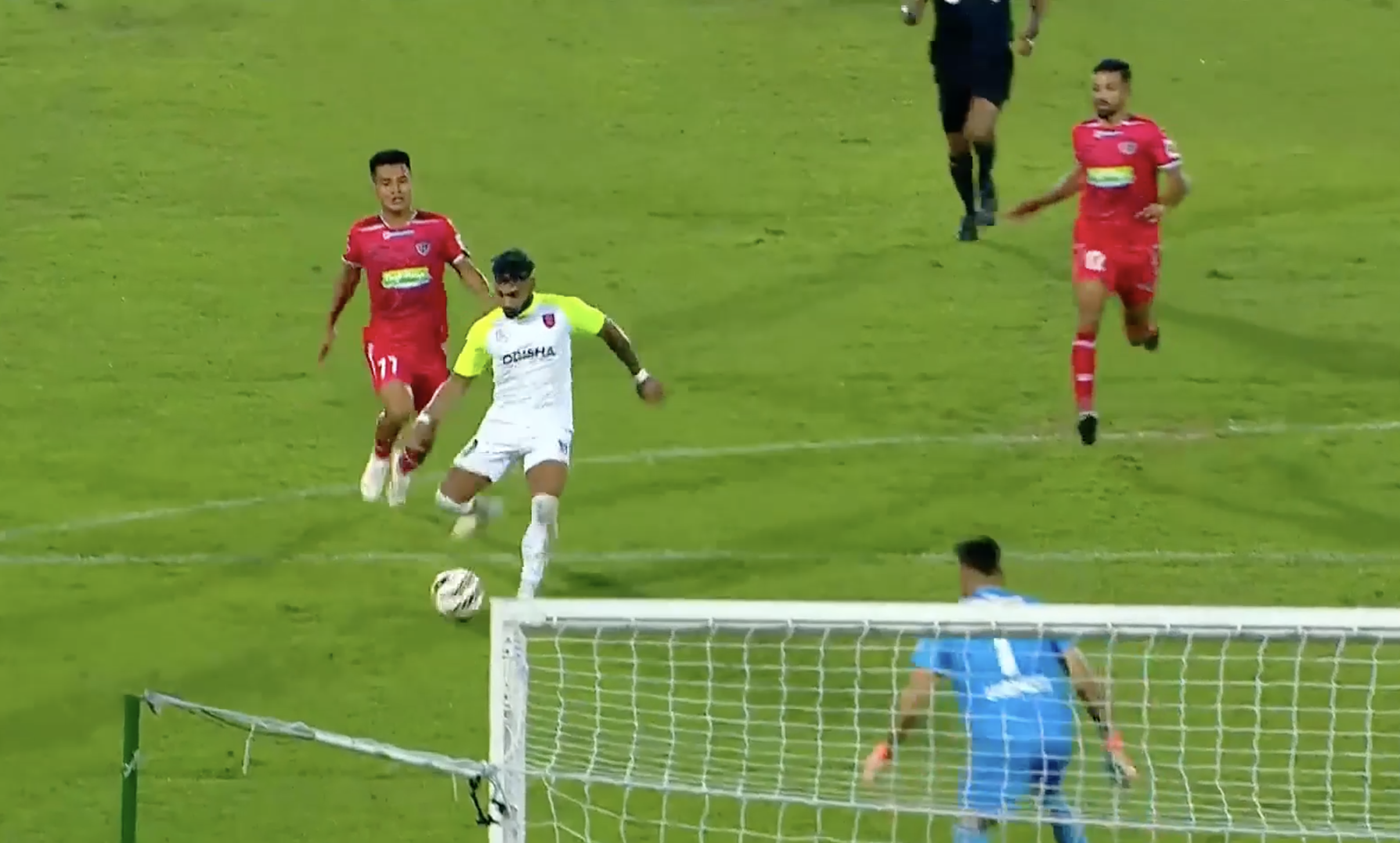 INCREDIBLE! Rahul KP extends Odisha FC's advantage with a superb finish