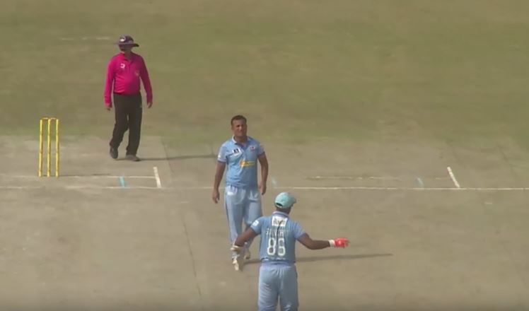 Rahul Singh's 4 for 15 | Match 30