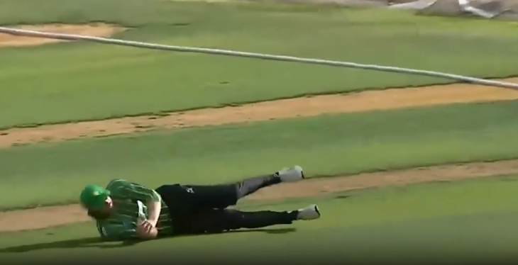 SCREAMER! Mason Hughes gets the batter of Rachin Ravindra