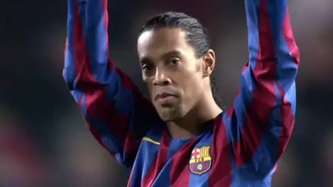 Rrr Rrrrr El Clasico Legends: The legacy of Ronaldinho