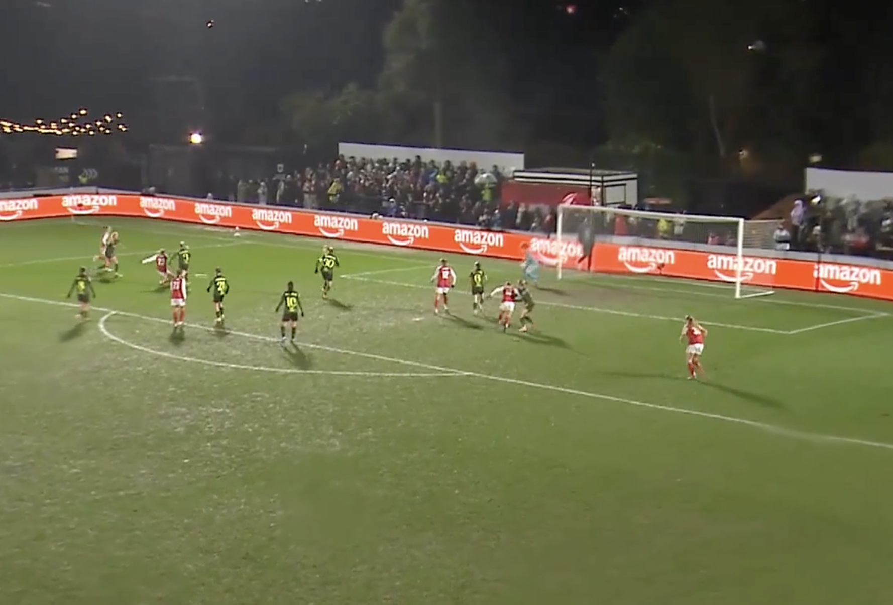 ABSOLUTELY INSANE! Alessia Russo fires Arsenal ahead vs OH Leuven