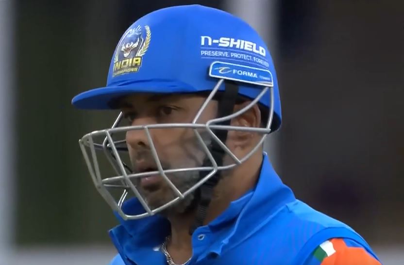 Stuart Binny's 50* off 21 | Match 15