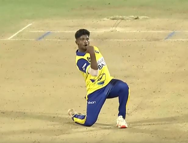 Thivagar Gopal's 3 for 42 | Match 7