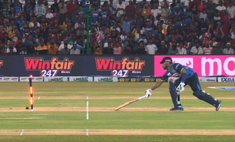 DIRECT-HIT ALERT! Shamim Hossain left Kusal Mendis dazed