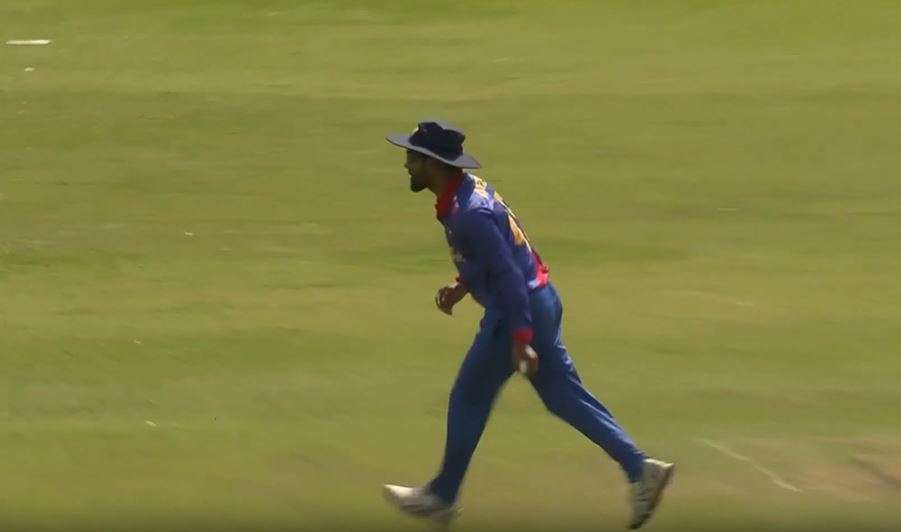 Dipendra Singh Airee's sharp grab sent Vikramjit Singh packing