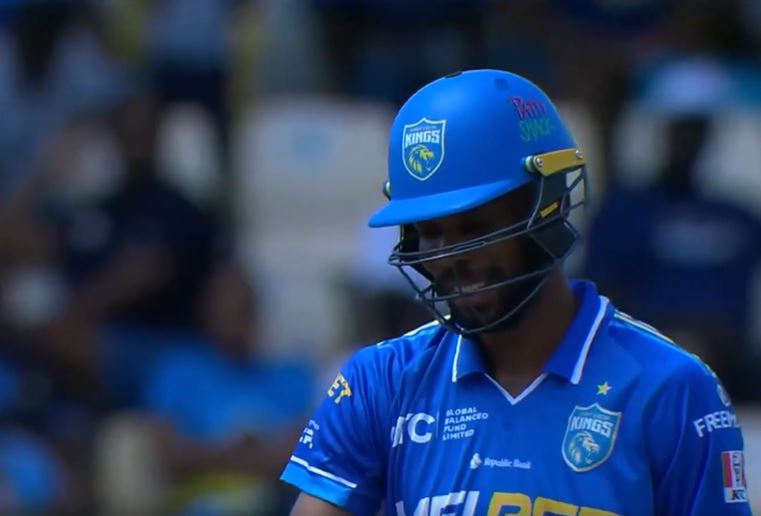 SHOCKER! Roston Chase fell to a one-handed beauty