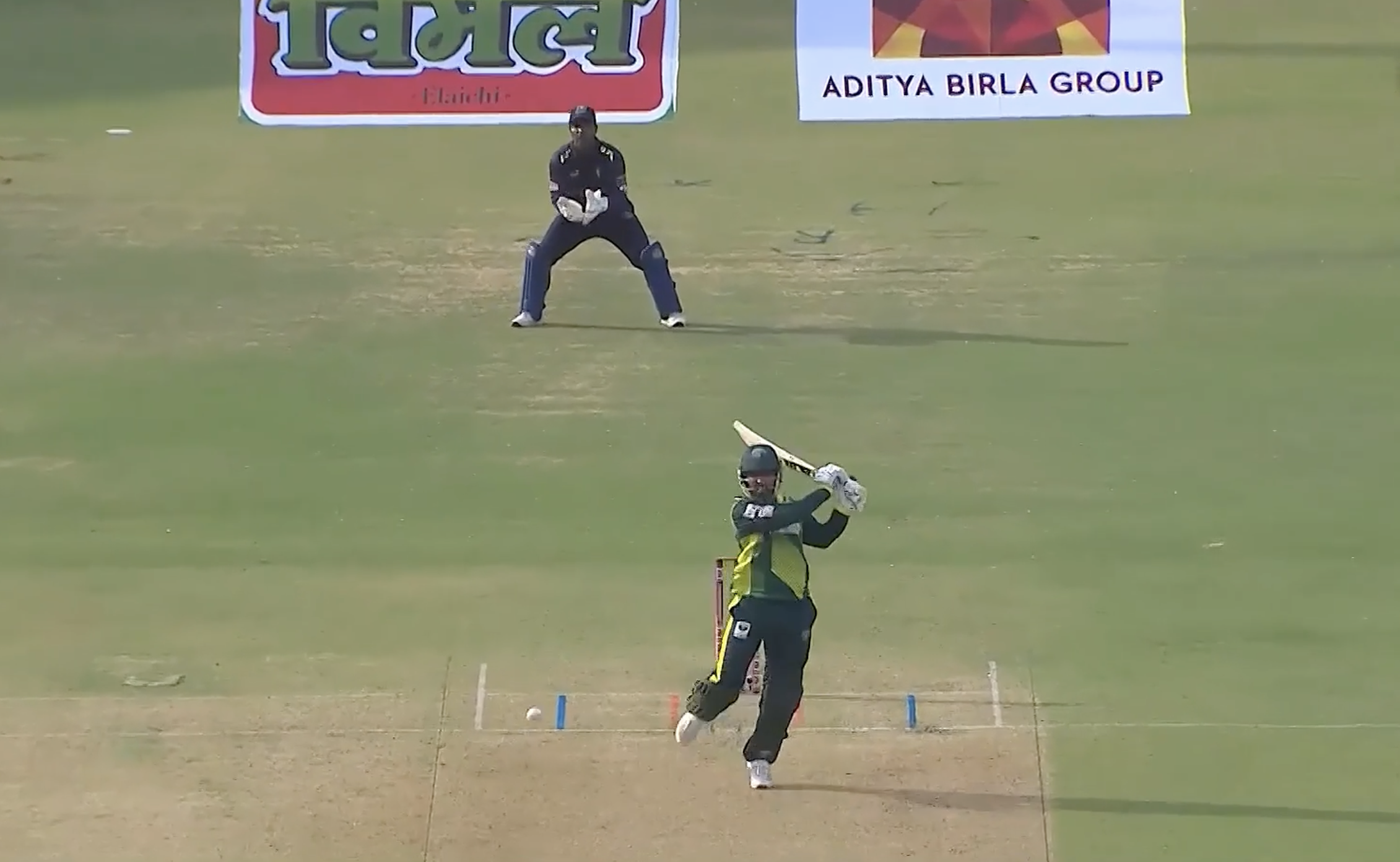 444! Shubham gives a flying start to Chambal Ghariyals