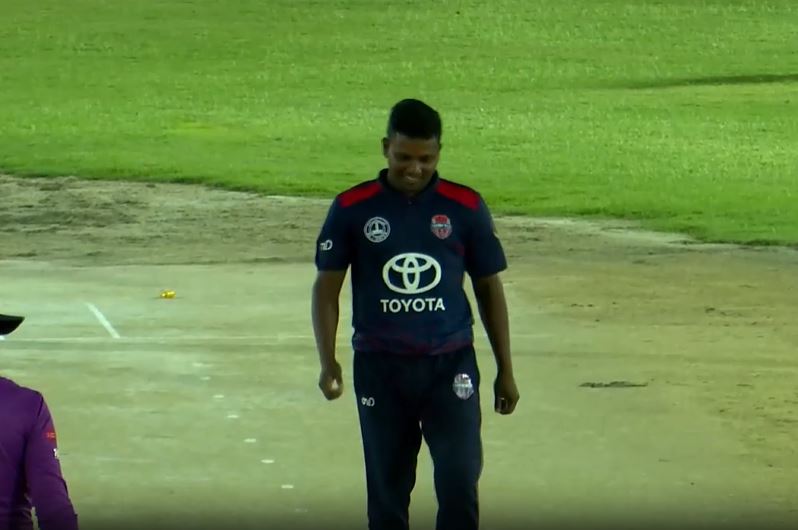 Saddam Hussain's 4 for 32 | Match 17