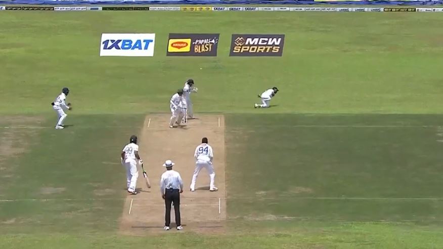 Unreal Reflexes! Dhananjaya's catch left Mominul in disbelief