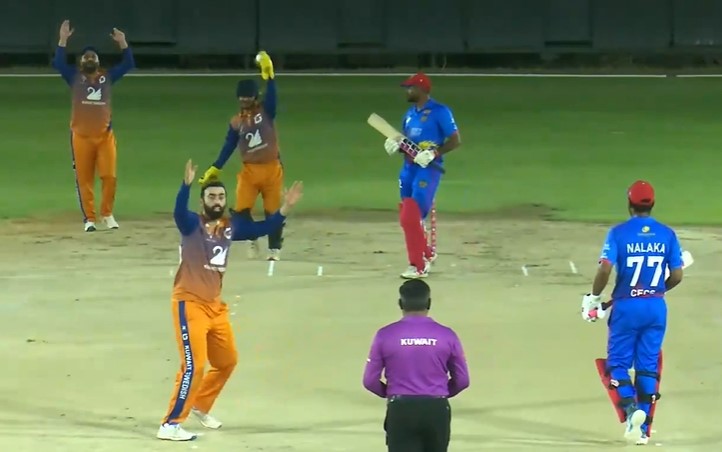 Ali Zaheer's 3 for 16 | Match 12