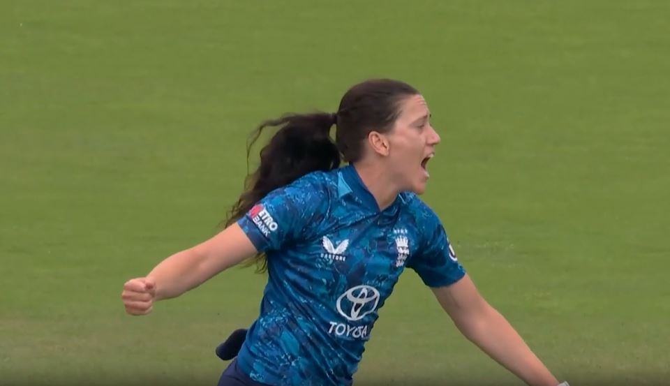 TOE-CRUSHER! Emily Arlott shattered the stumps