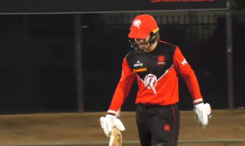 Maaz Sadaqat's 3 for 22 | Match 15