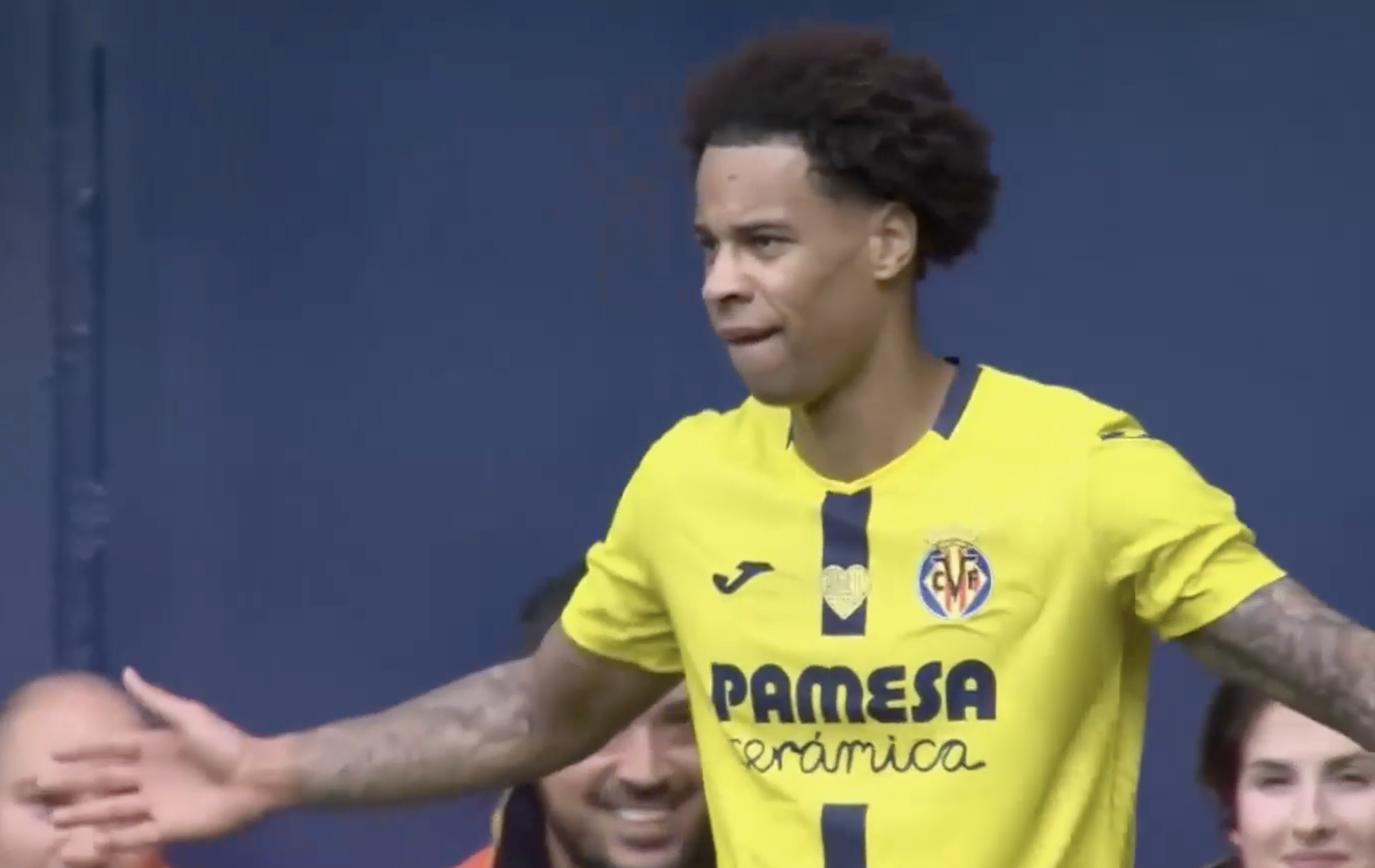 GOLAZO! Tajon Buchanan unleashes an absolute rocket vs Elche