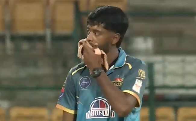 Gulbarga Mystics vs Hubli Tigers: Monish Reddy's 4 for 32