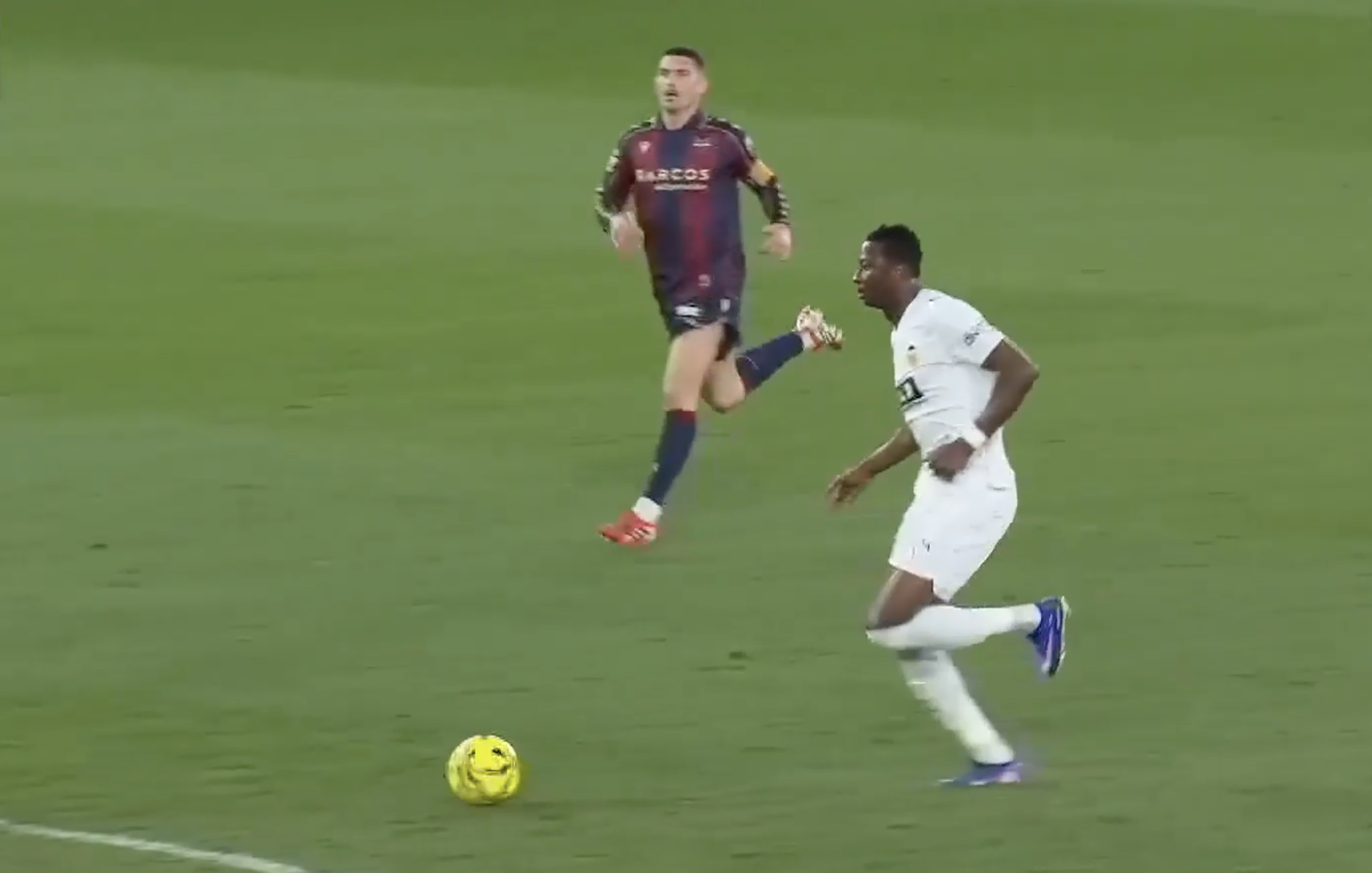 INCREDIBLE! Umar Sadiq seals victory for Valencia over Levante