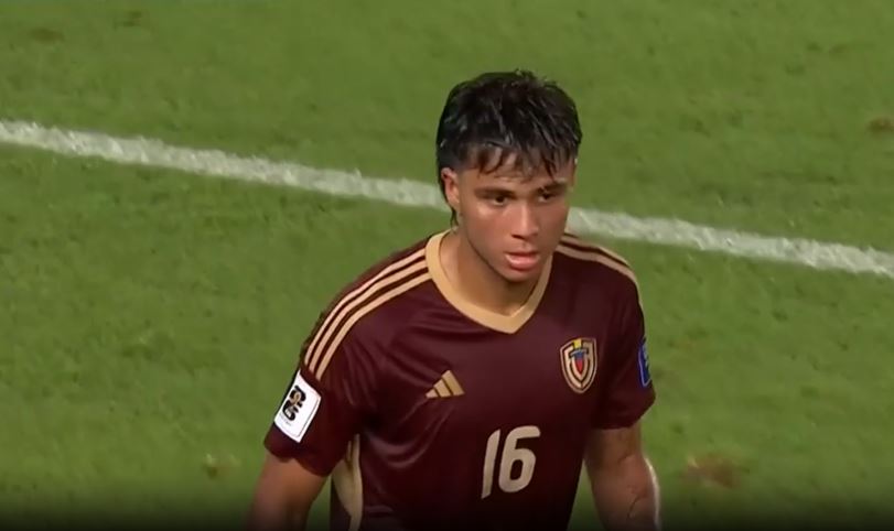 Venezuela show nerves of steel to draw against Uruguay 0-0 