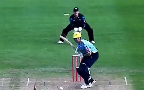 Worcestershire vs Warwickshire: Sam Hain's 76 off 53