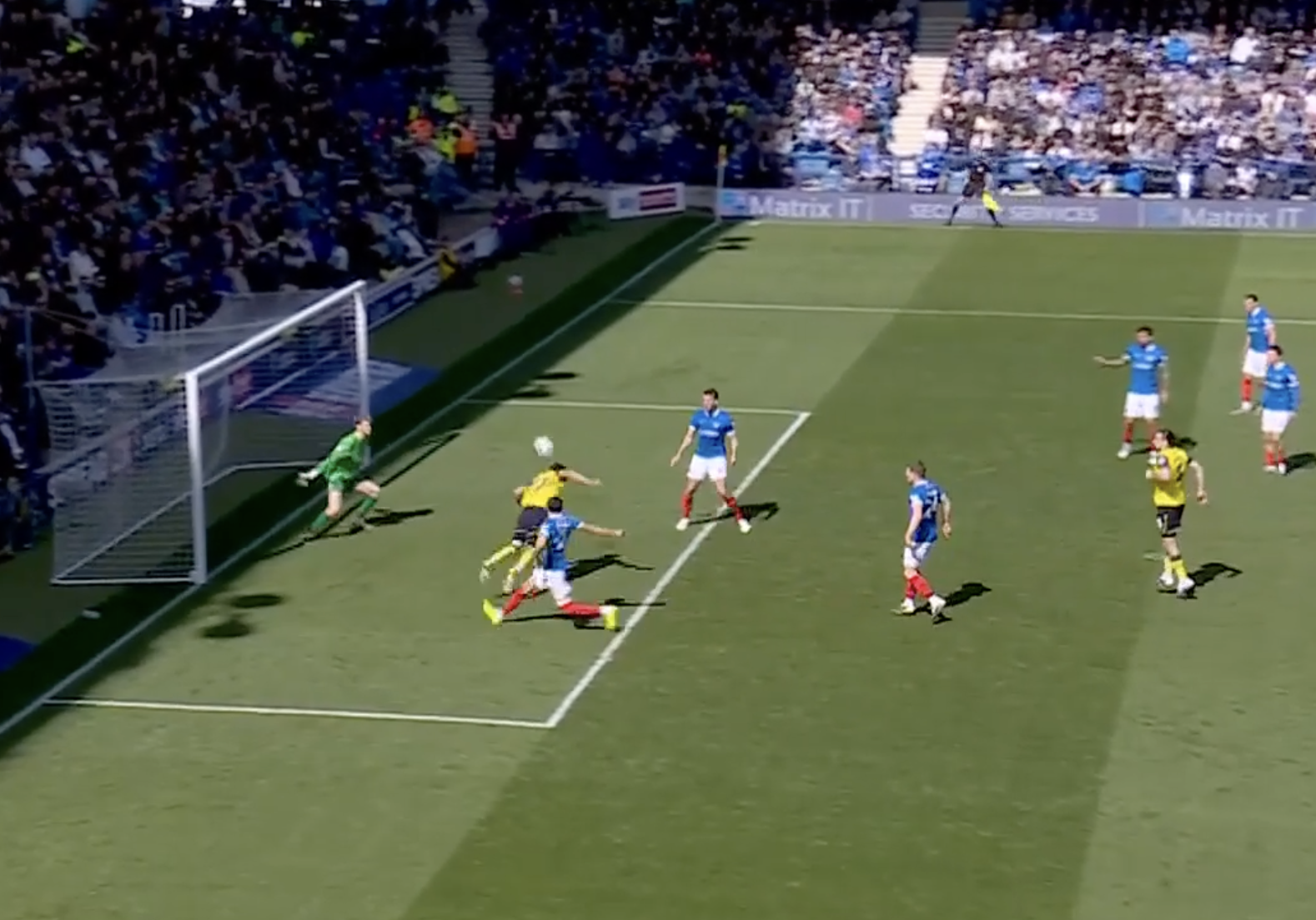 SPECTACULAR! Will Lankshear heads Oxford United in front