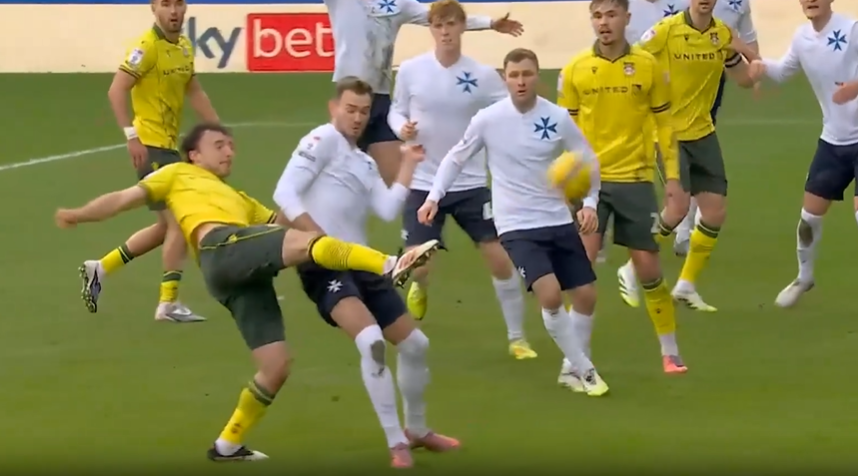 VOLLEY MASTERCLASS! Oliver Rathbone dismantles Leicester