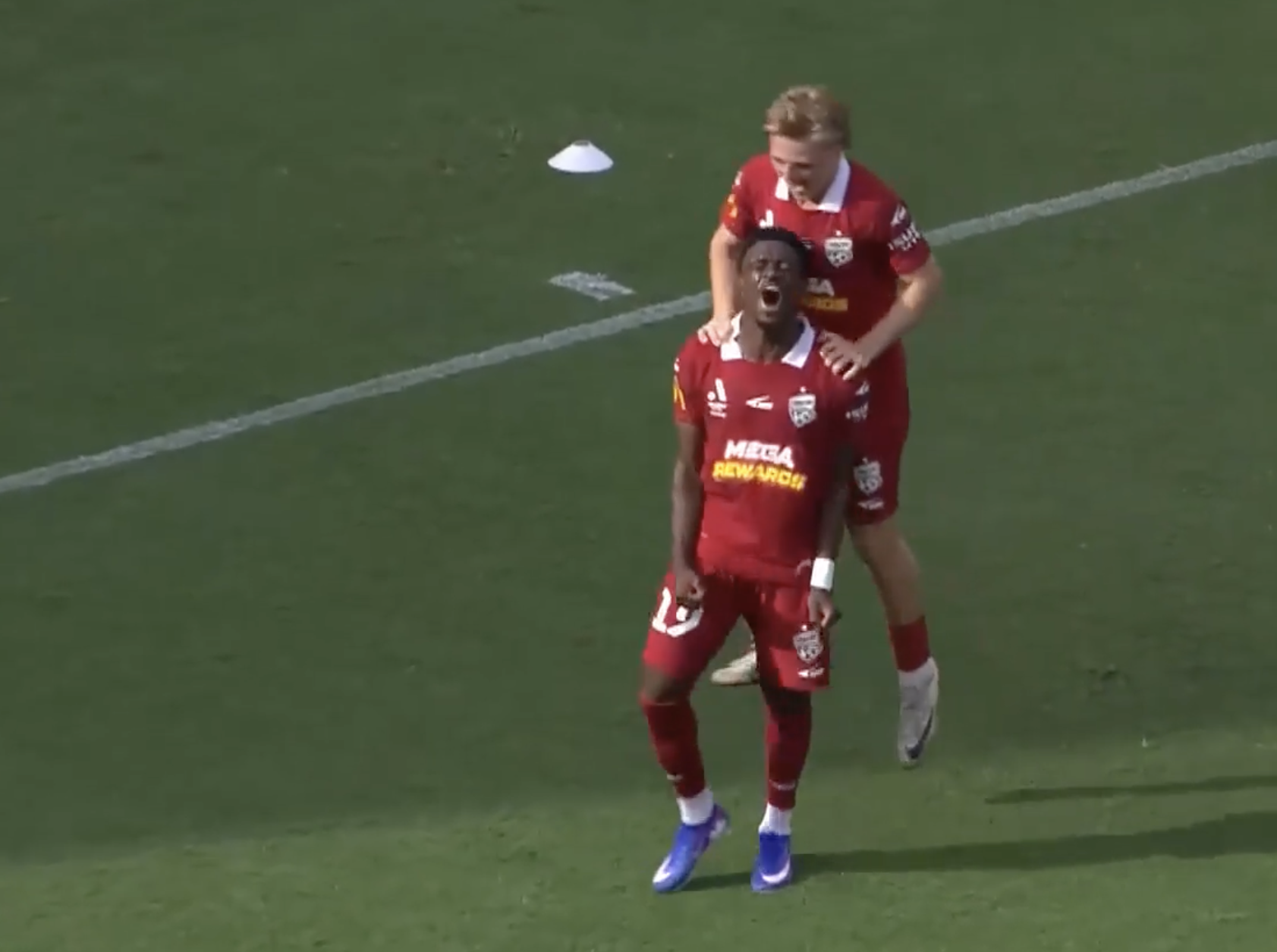 WHAT A GOAL! Yaya Dukuly levels it up for Adelaide United