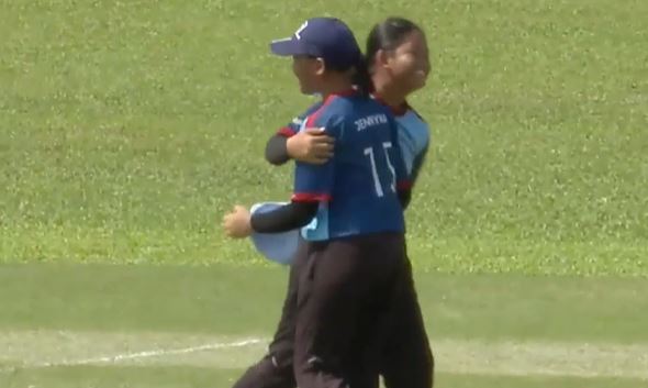 Marnny Tony's 4 for 13 | Match 8