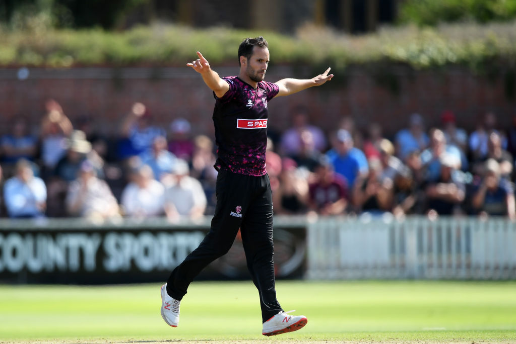 Lewis Gregory strangles Kent with 4/27