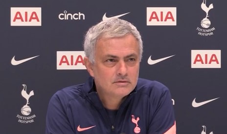 'I wouldn't change him for anyone' - Mourinho praises Kane after easy win over Palace