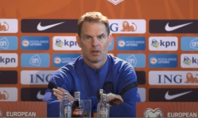 'Van de Beek won't throw in the towel at Man Utd' - Netherlands coach de Boer