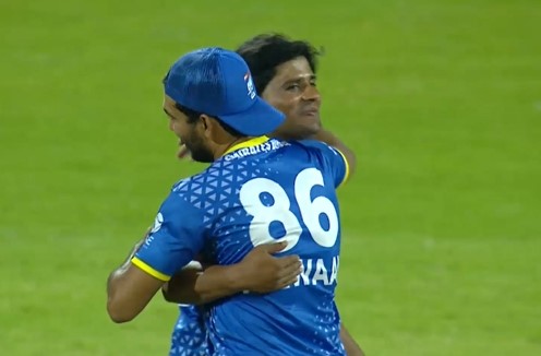 Emirates D10: ECB Blues v Abu Dhabi - Match Highlights