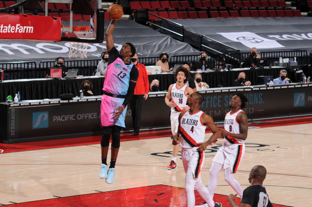 Heat remain hot, beat Blazers 107-98