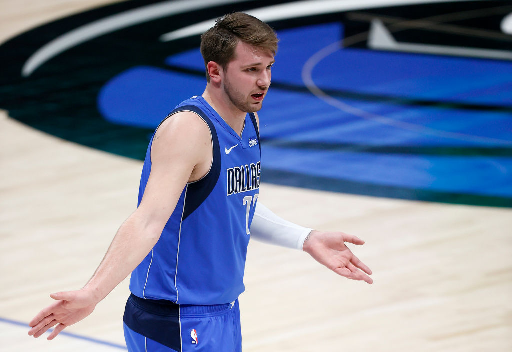 Doncic stars as Mavs edge past Lakers 115-110