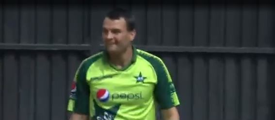 Usman Qadir spins his web with a 3-fer