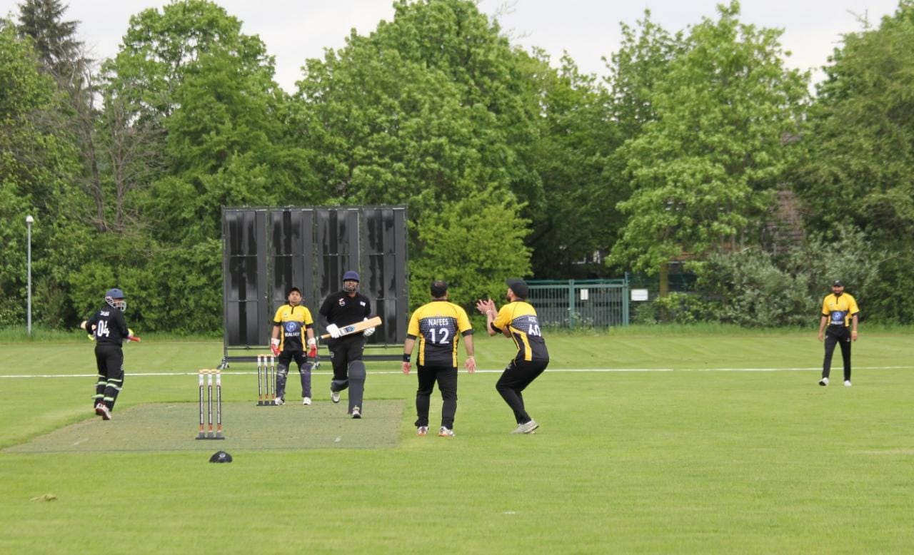 ECS Krefeld T10: Bayer Uerdingen Boosters vs MSC Frankfurt - Match Highlights