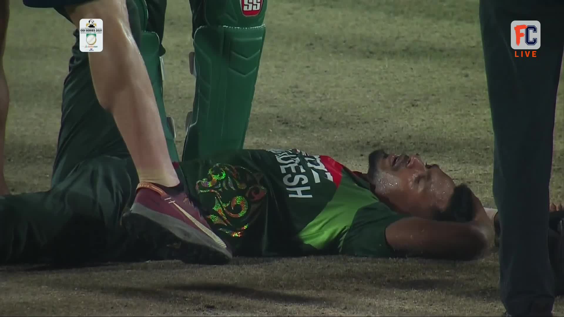 Spirit of Cricket: Udana comes to Fizz's rescue