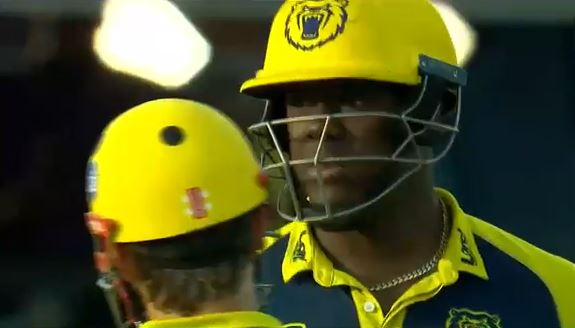 LEI vs WAS: All sixes feat. Carlos Brathwaite
