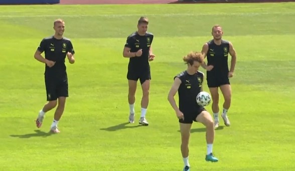 Czech Republic eye top spot finish in Group D