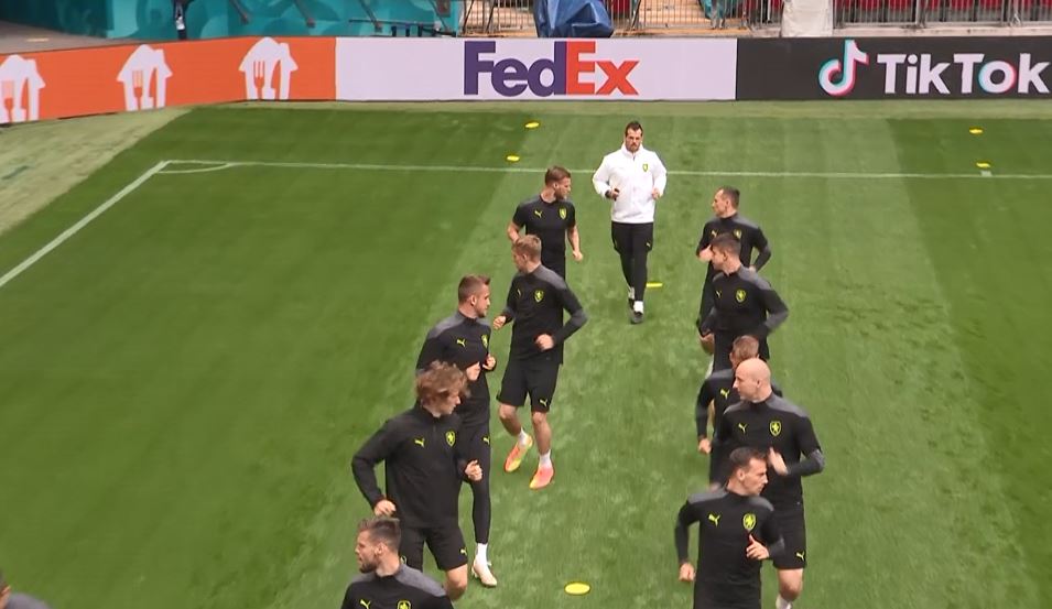 Czech Republic prepare for the England showdown