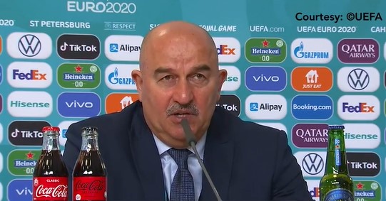 Russia coach goes viral for gulping soft drink in press conference