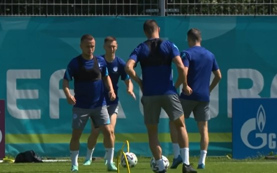 Slovakia train for final Group E match against Spain