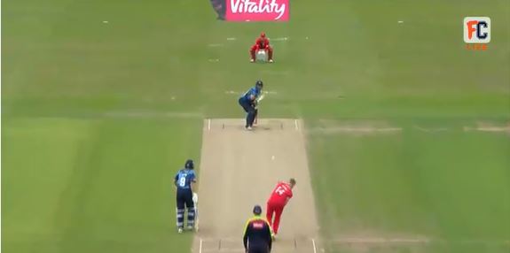 Lyth, Brook star in Yorkshire's high-scoring win